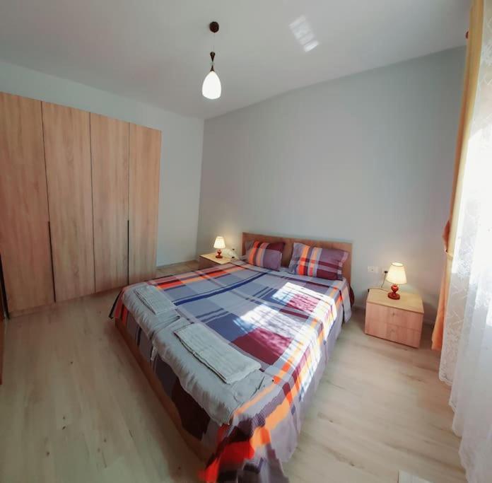 Skanderbeg Square Apartments Tirana Bagian luar foto