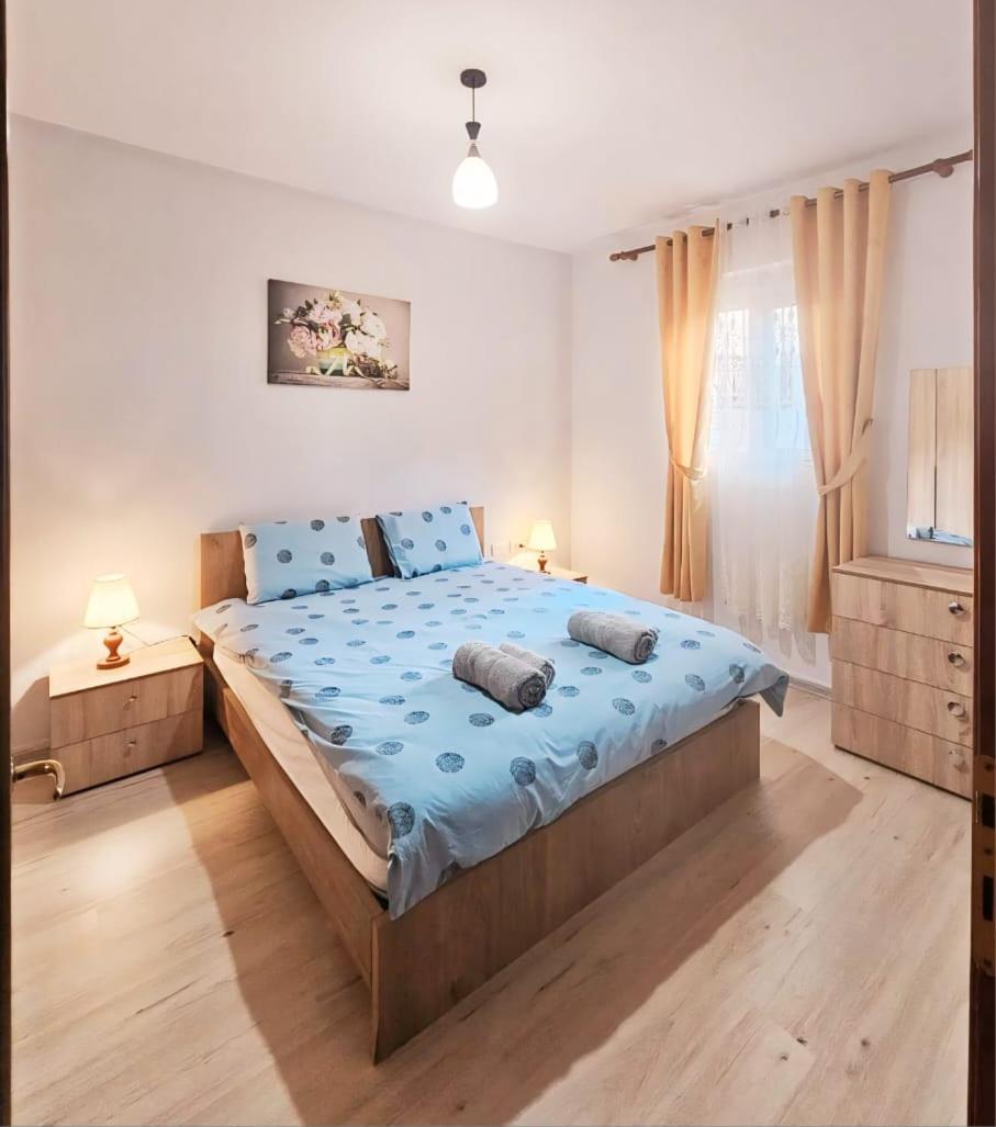 Skanderbeg Square Apartments Tirana Bagian luar foto